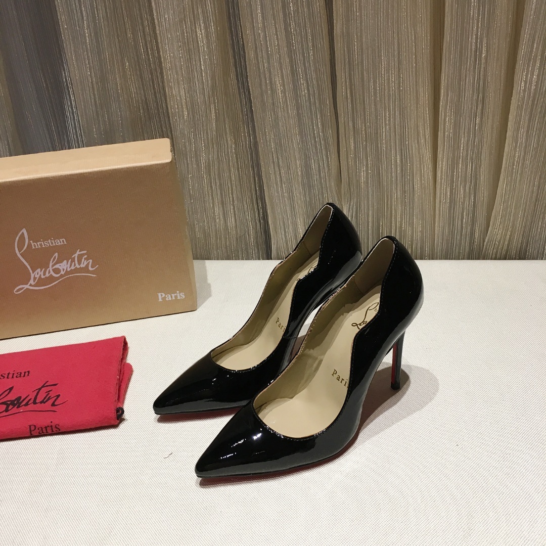 安全安いクリスチャンルブタンChristianLouboutin 靴 実物の写真 スーパーコピー必ず届く N品代引き可能国内発送後払い優良サイト